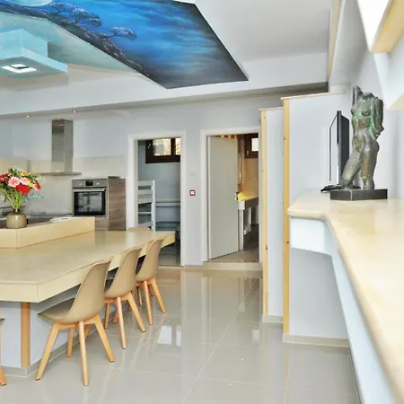 别墅 Lancaster Mansion By Travelpro Services Halkidiki