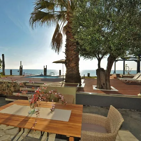 Lancaster Mansion By Travelpro Services Halkidiki 别墅 *